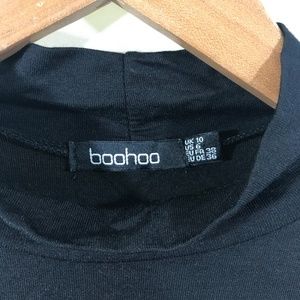 Boohoo Tops - Boohoo Black Skull Hand Crop Top Size 6 Boohoo Tops - Boohoo Black Skull Hand Crop Top Size 6